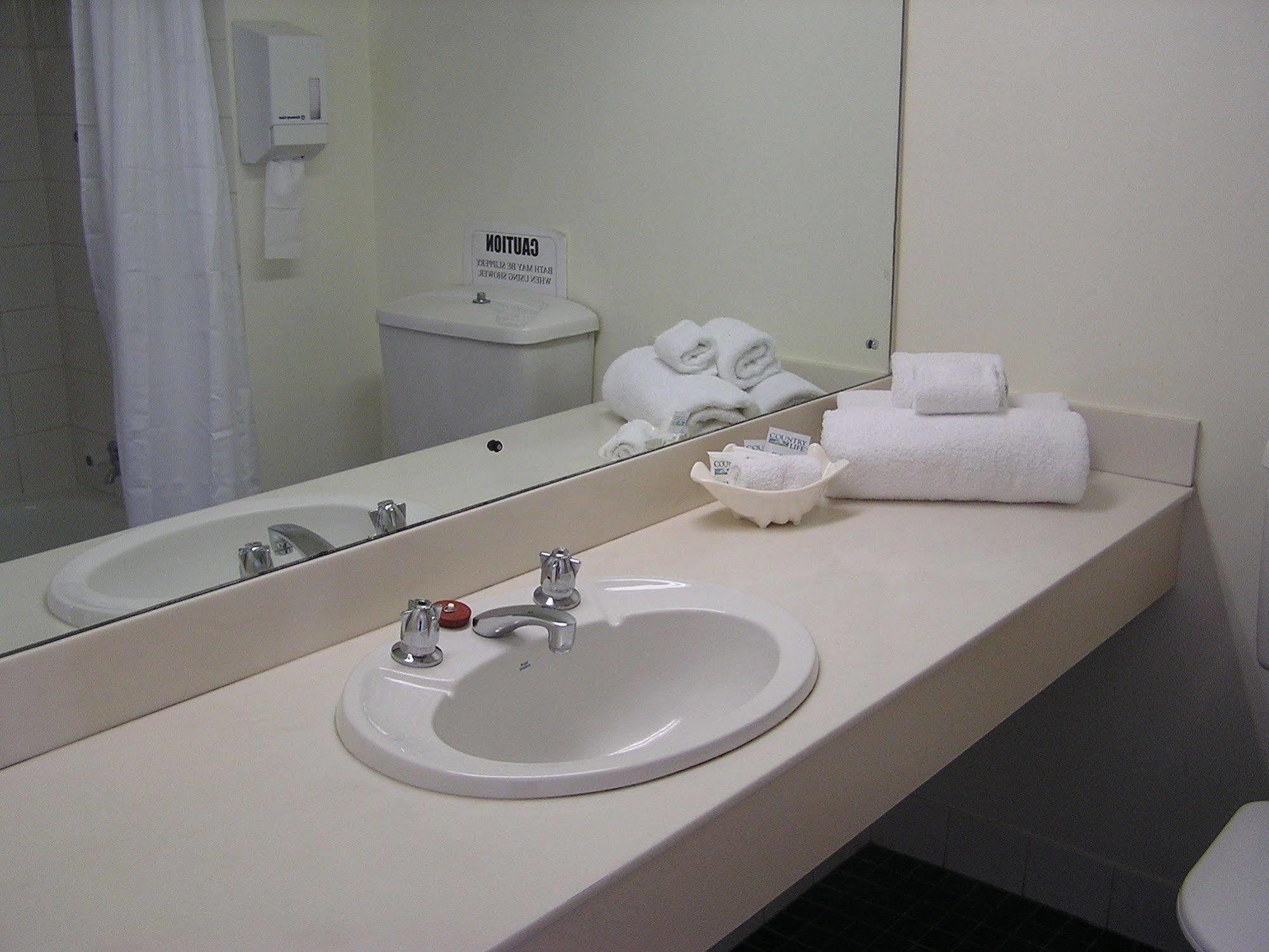Econo Lodge Dockside Glenelg Adelaide Dış mekan fotoğraf